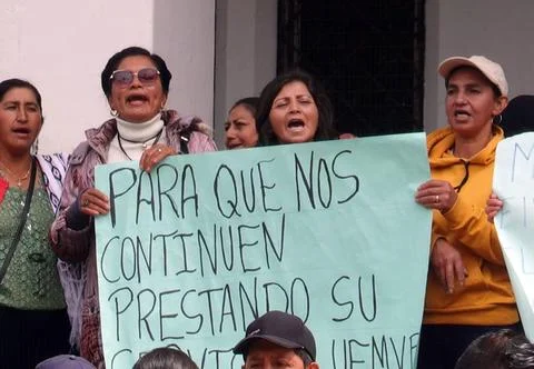  CUENCA-PROTESTA NO PAGO A TRANSPORTISTAS BUSETAS Cuenca,Ecuador 5 de narz... Stock Photos