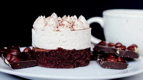 Culinary artistry in every dish. Scrumptious homemade desserts. Gastronomic Vidéo 265138174