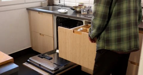 Culinary workspace: Stockbeeldmateriaal 331539862