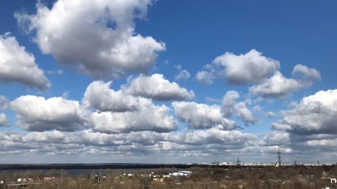 Cumulus clouds on blue sky Vídeos de archivo 153118681