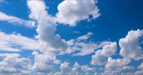 Cumulus clouds flying Stock-Footage 80018444