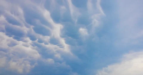 Cumulus clouds flying Stock Footage 138440909