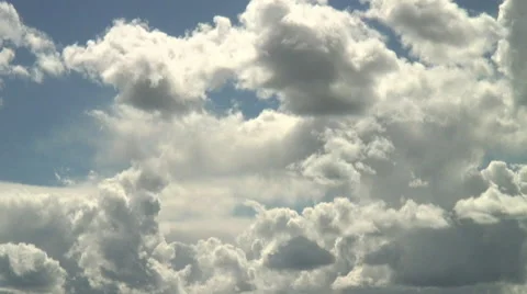 Cumulus Clouds Tumble in a Chaotic Mass Video stock 41391782