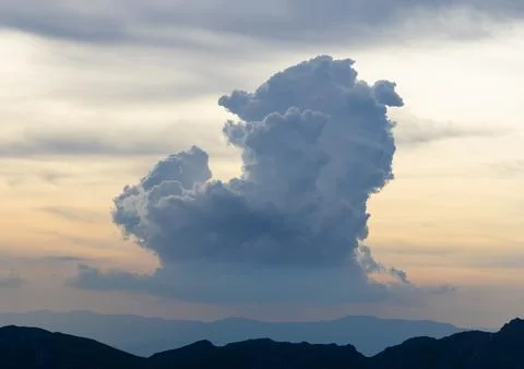 A cumulus congestus cloud, also known as a towering cumulus cloud Stock Photos