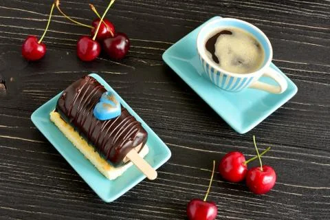 Cup of coffee and cake Stock Photos