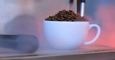 A cup of coffee beans closeup. Stockbeeldmateriaal 122372429