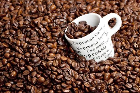 Cup of coffee with coffee beans Foto stock