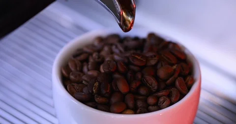 A cup full of coffee beans. Stock-Footage 122371691