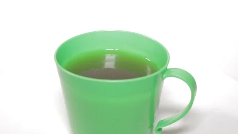 Cup of hot coffee or tea, isolated Vidéo 84186875