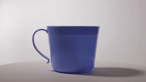 Cup of hot coffee or tea, isolated Vidéo 84186885