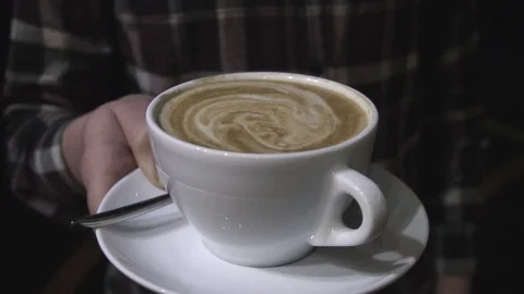 Cup of latte Stockbeeldmateriaal 101615062