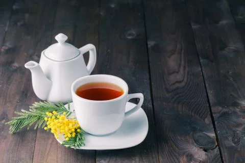 Cup of tea on dark table Foto stock