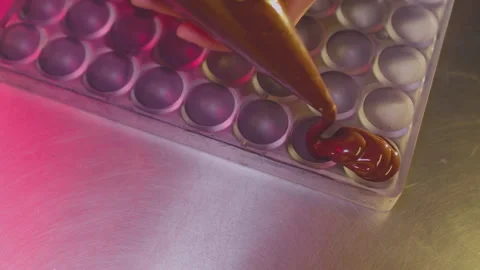 Cupcake forms Stock Footage 138550761