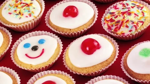 CUPCAKES  IN CLOSE UP TRACKING SHOT  Vidéo 62232825