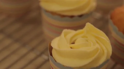 Cupcakes on cooling tray Stock Footage 39844844
