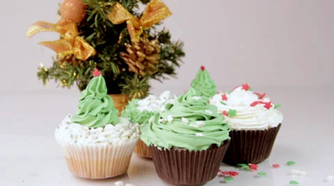 Cupcakes, dessert Stock Footage 33605781