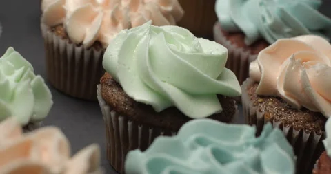 Cupcakes rotating close-up studio 4K 스톡 동영상 148447445