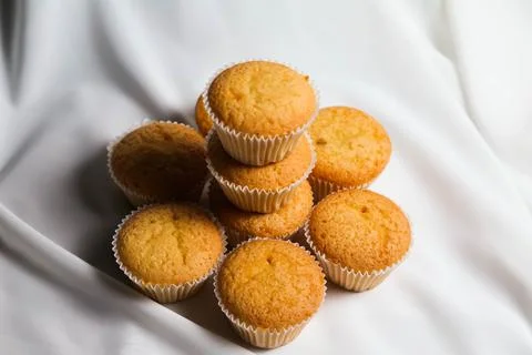 Cupcakes on a white background. Baking Stockfoto's