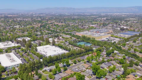 Cupertino California Aerial Pullback View of San Jose and Santa Clara 02 库存影片 335283849