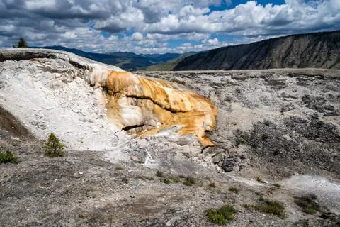 Cupid Spring, a hot spring geothermal feature in the upper terraces in Mammot Stock Photos