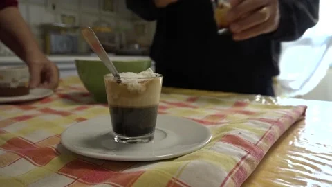 Cups table coffee  cream Stockbeeldmateriaal 136302536