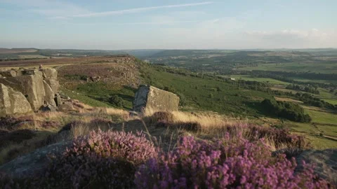 Curbar Edge, Baslow, Peak District National Park, Derbyshire, England Stock Footage 285412985