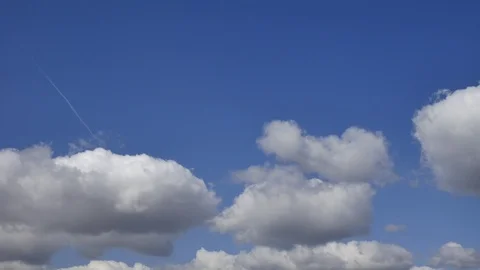 The curling clouds Video stock 117338500