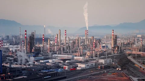 Curling fire and cumin smoke filling the sky. Smoking chimneys from the factory Stock-Footage 324873152