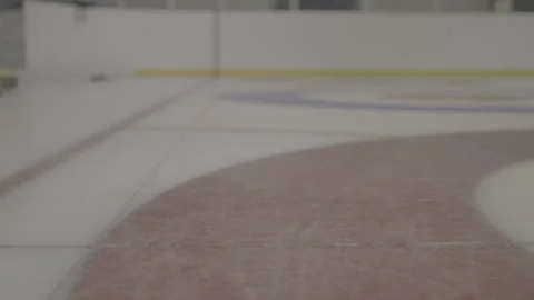 Curling stone tracking shot Video stock 163945552