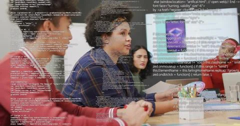 Curly-haired developer leading discussion in conference room with laptops sma Stockfoto's