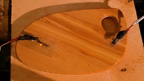 Making Lichtenberg Figures In Wood