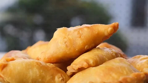 Curry Puff Stock-Footage 100166932