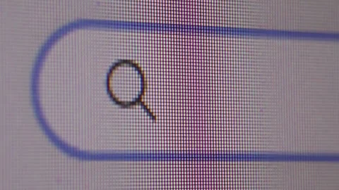 Cursor blinks in empty search bar of internet browser on computer monitor. Vídeos de archivo 291882427