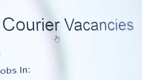 Cursor select hyperlink courier jobs, site vacancies, unemployed try find job Stockbeeldmateriaal 130495479
