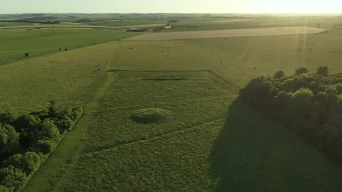 Cursus Drone Clip, Superlong Backwards epic View of Earthwork, Stonehenge 4K Stock Footage 202147977