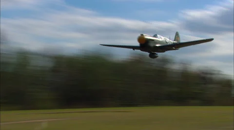 Curtiss P-40 Warhawk Fly By 動画素材 62794026