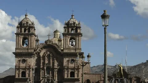 Cusco cuzco peru main square at la compania church south america Vídeo Stock 11118532