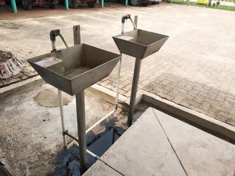 Custom-made sink Stock-Fotos