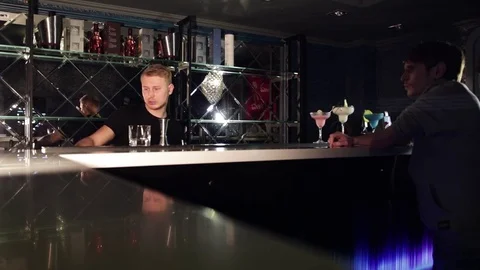 Customer drinks cocktail Stock-Footage 85090060