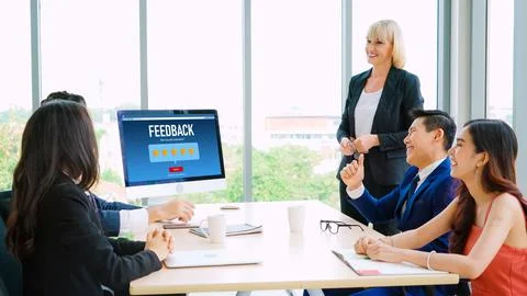 Customer feedback and review analysis by modish computer software Stock-Fotos