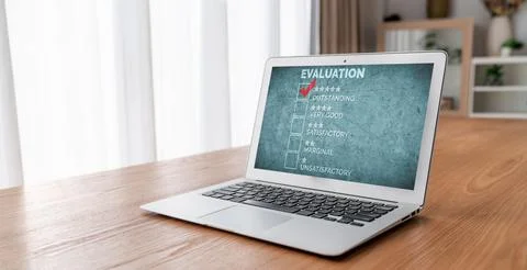 Customer satisfaction and evaluation analysis on modish software computer Stock Photos