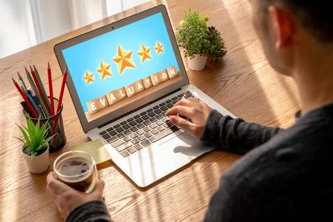 Customer satisfaction and evaluation analysis on modish software computer Stock Photos