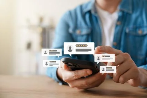 Customer Satisfaction Survey Concept, Users Rate Service Experiences On Onl.. Stock Photos