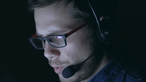 Customer service representative working at night. Stock Footage 115727800