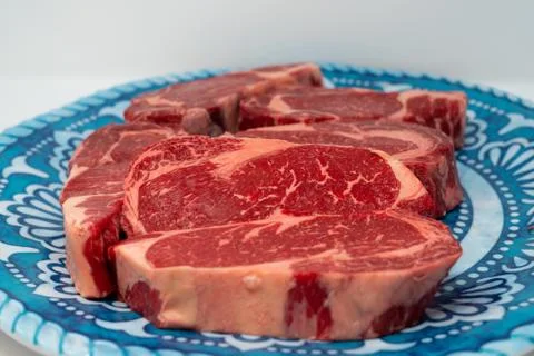 Cut of Beef On a Plate Stock-Fotos