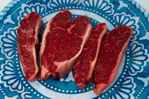 Cut of Beef On a Plate Stock-Fotos