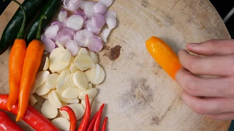 Cut Chili Into Pieces Video stock 92895418