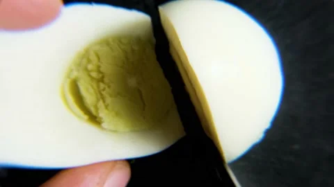 Cut the egg 스톡 동영상 179623805