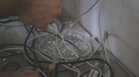 Cut electric wires Video stock 68934894