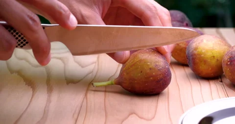 Cut a fig. Stock Footage 138286240